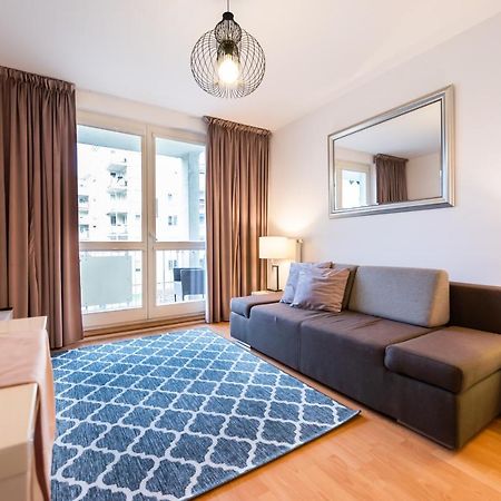 Metro Kondratowicza Velvet Apartment Warsaw Exterior photo
